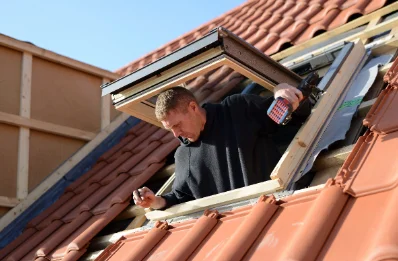 Pose de fenêtres de toit Velux à Caixon